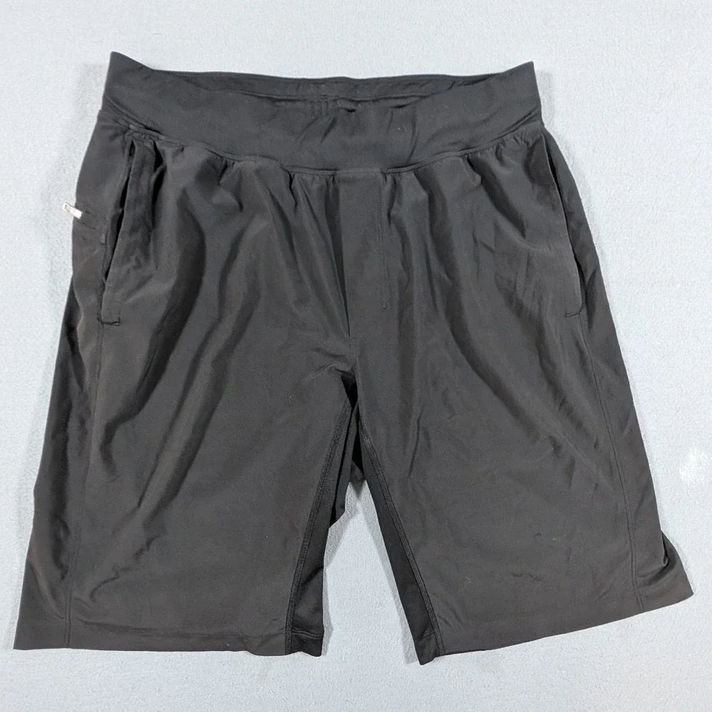 Lululemon Pace Breaker Shorts Mens Size Medium Active Running 11